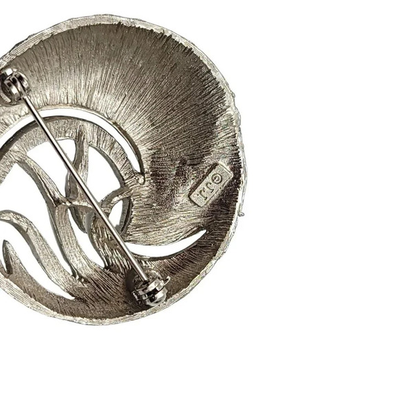 JJ Jonette Textured Silver Tone Round Abstract Wave Swirl Modernist Vintage Pin - Picture 4 of 4